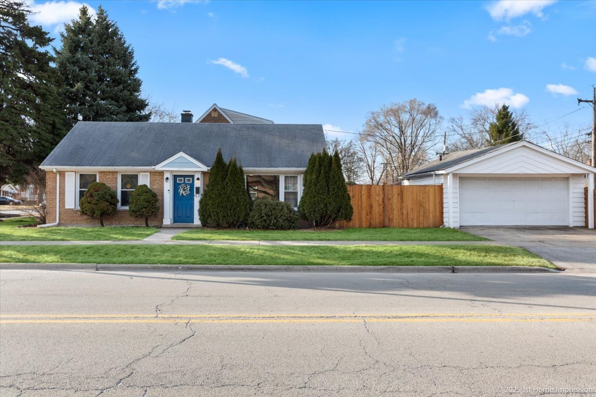 3231 W 99th Street, Evergreen Park, IL 60805