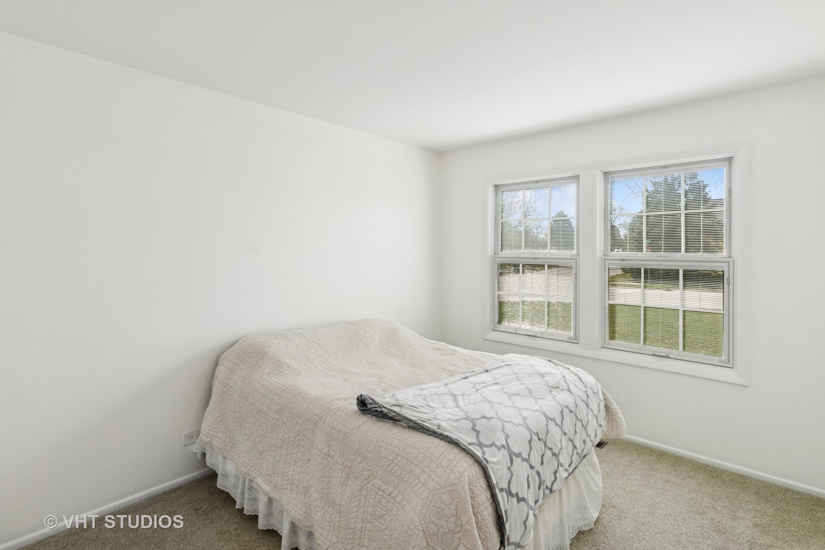 589 Shaker Lane, Lake Zurich, IL 60047