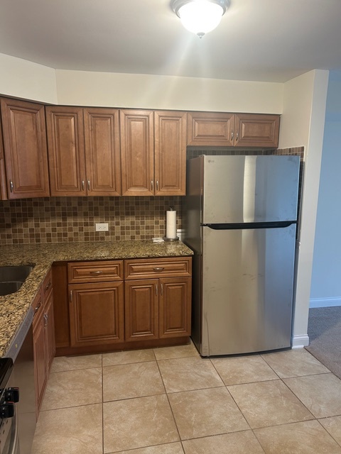 520 Biesterfield Road #112, Elk Grove Village, IL 60007