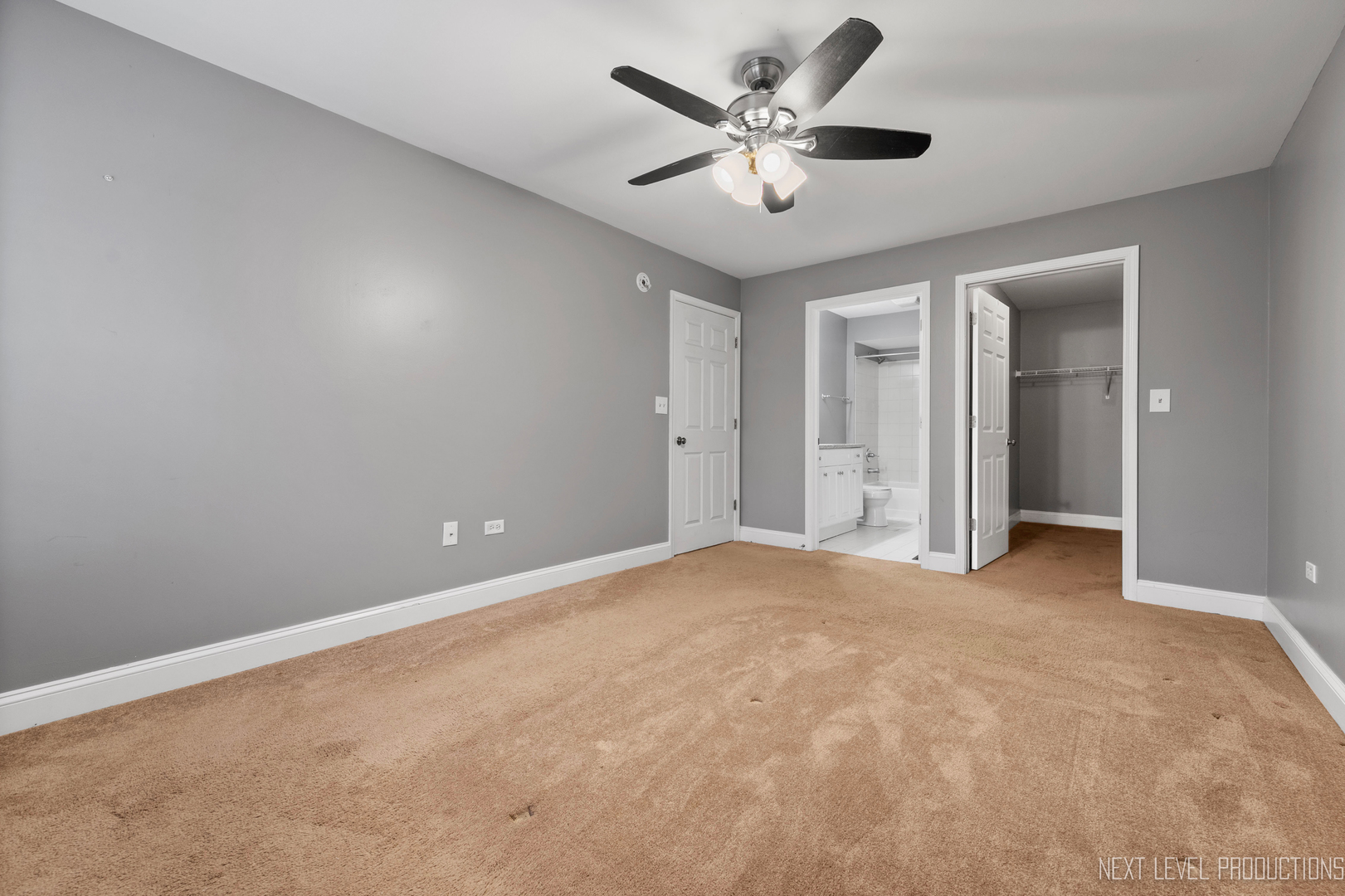 2451 Sheehan Drive #101, Naperville, IL 60564