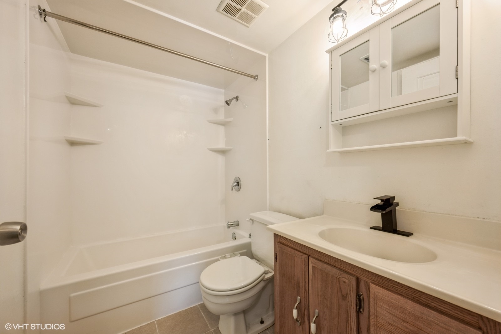 3325 Kirchoff Road #3E, Rolling Meadows, IL 60008