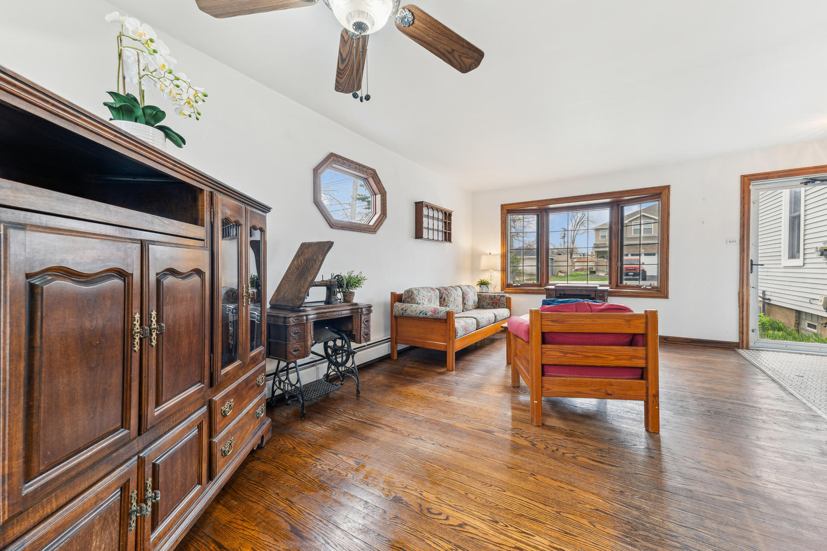 7006 W Crandall Avenue, Worth, IL 60482