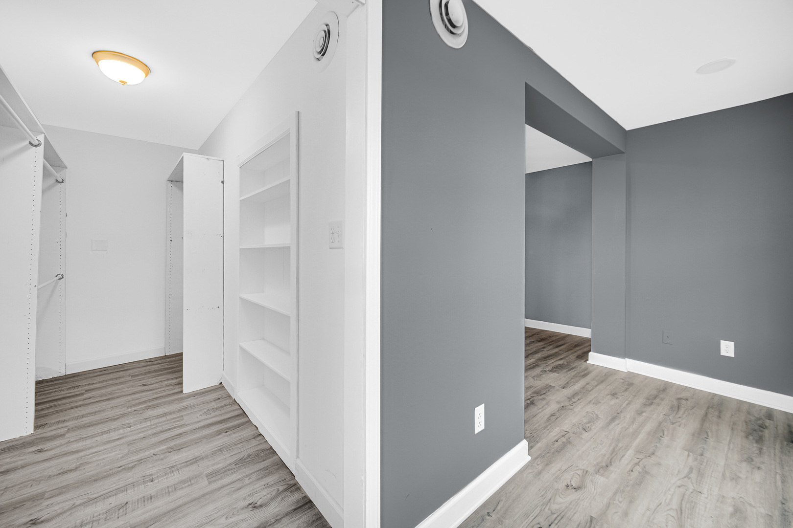 2302 W 37th Avenue, Hobart, IN 46342