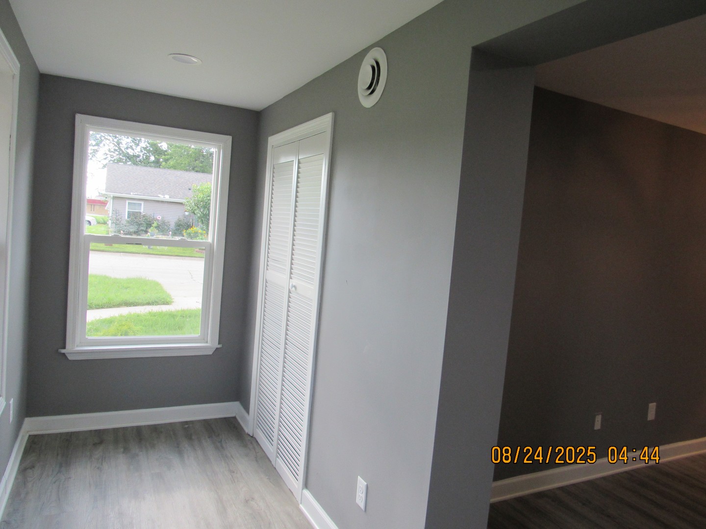 2302 W 37th Avenue, Hobart, IN 46342