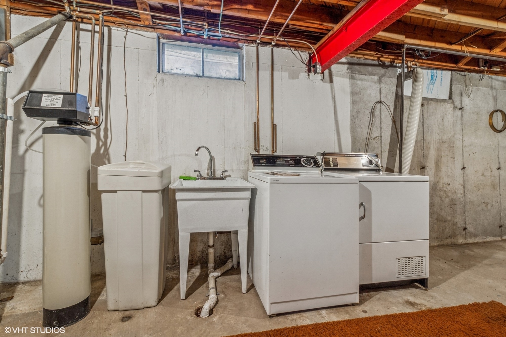 638 N 10th Street, DeKalb, IL 60115
