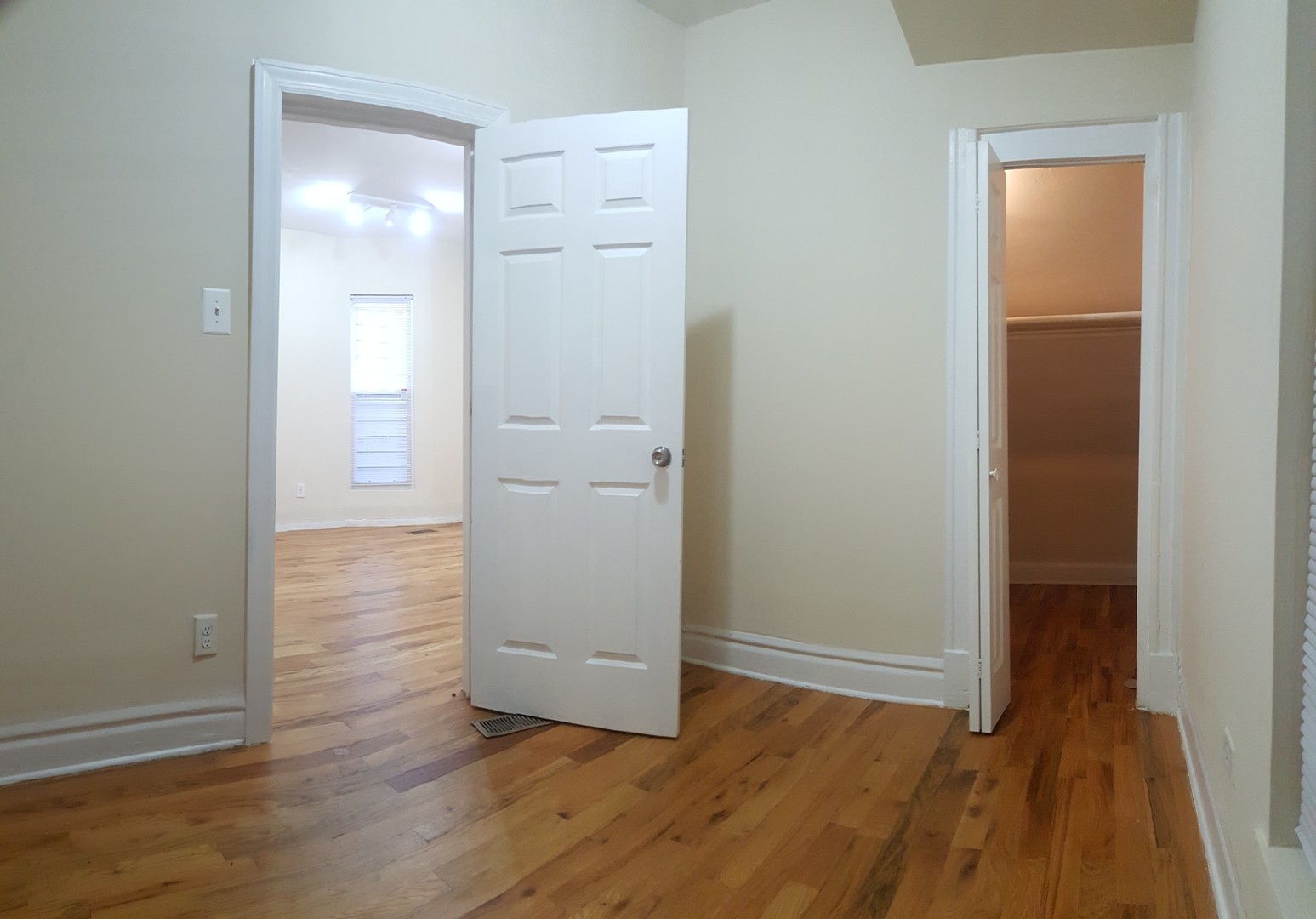 3552 W Palmer Street, Chicago, IL 60647