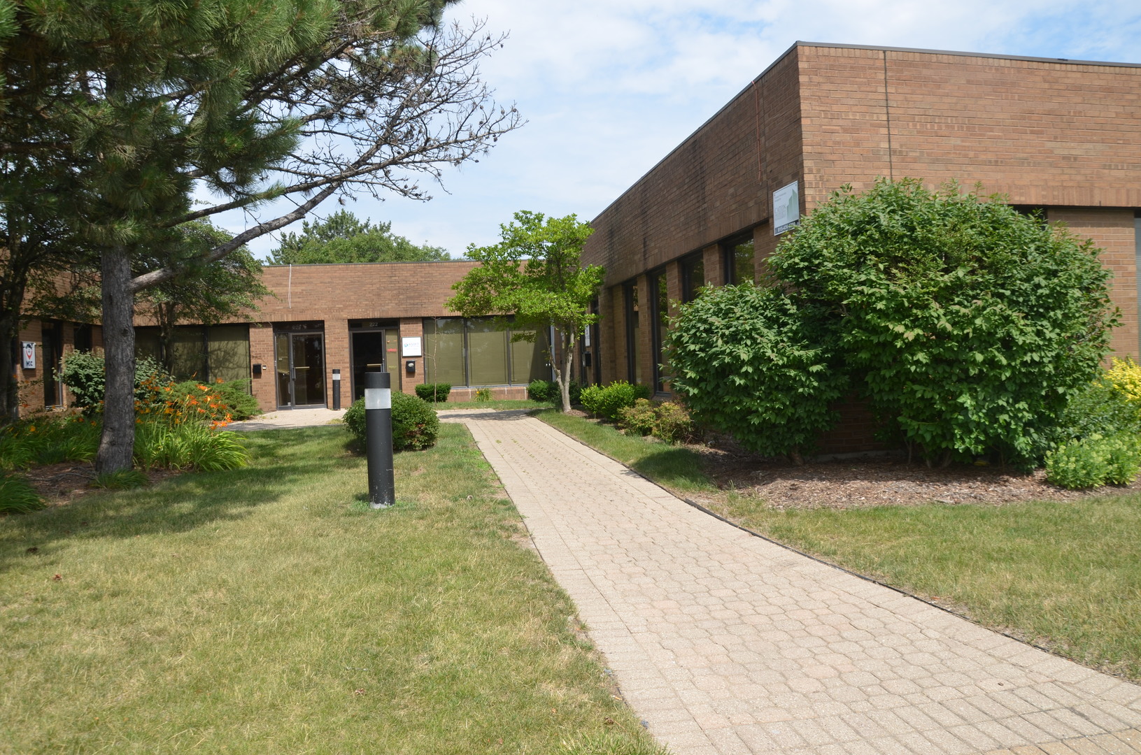 4255 westbrook Drive #221, Aurora, IL 60504