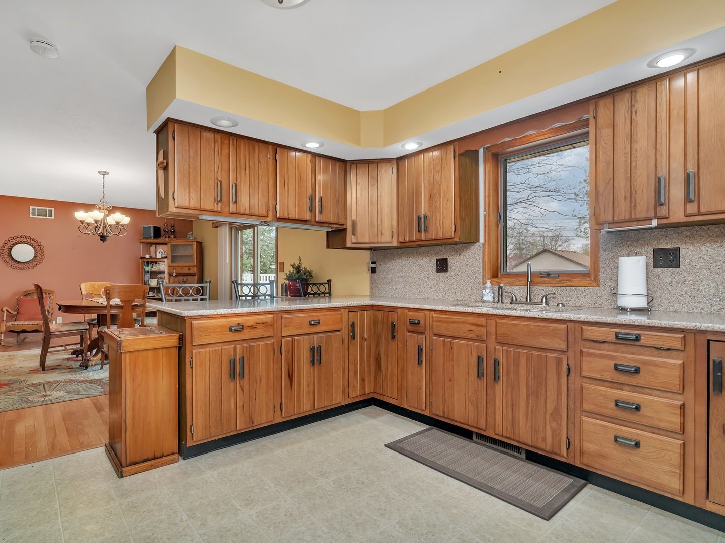 130 W 1st Street, Coal City, IL 60416