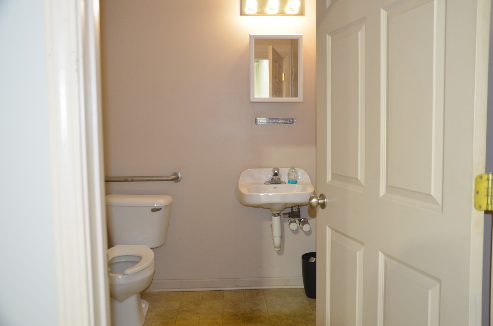 181 Wolf Street #AB, Yorkville, IL 60560