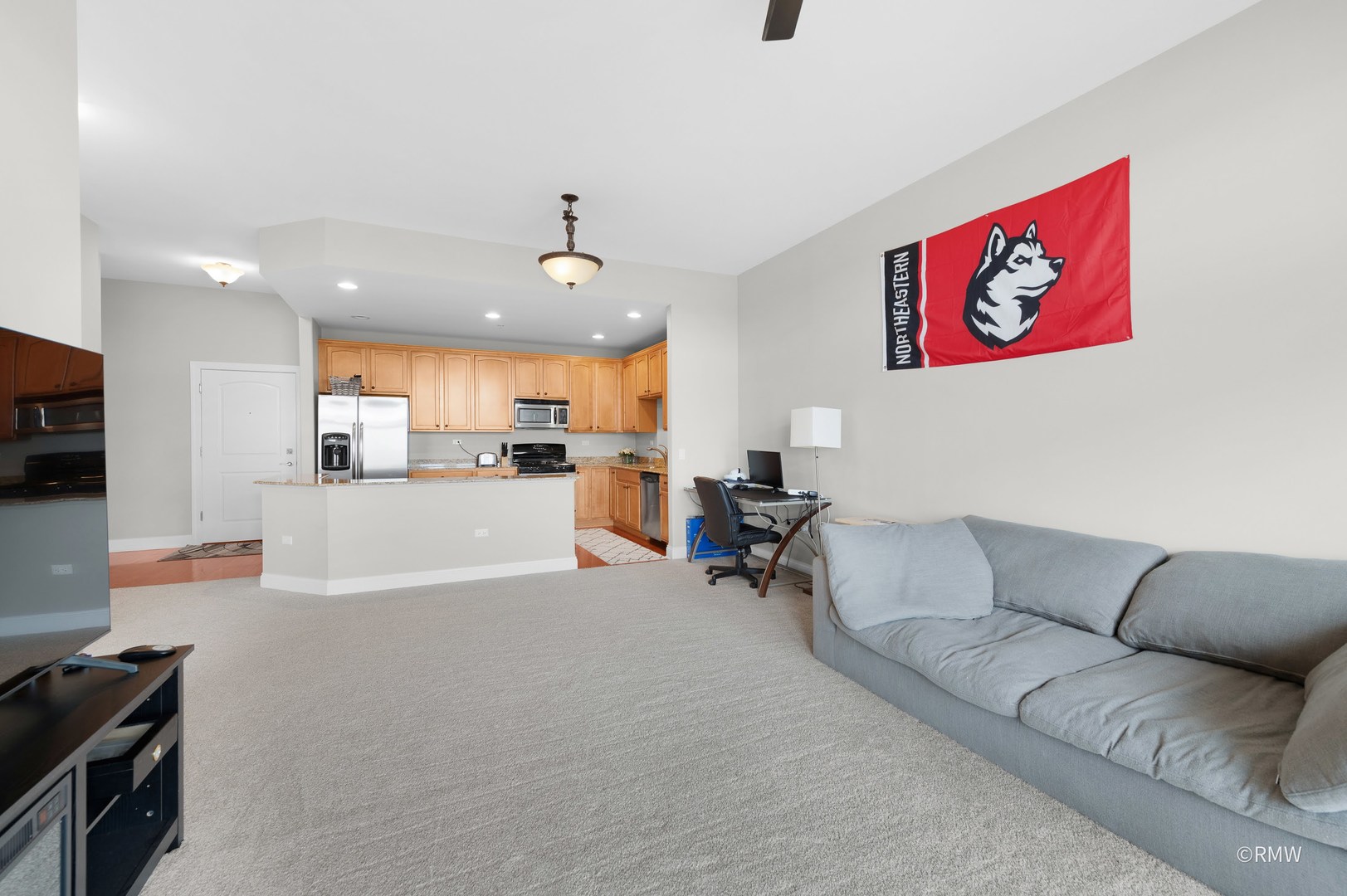 1200 N Foxdale Drive #307, Addison, IL 60101