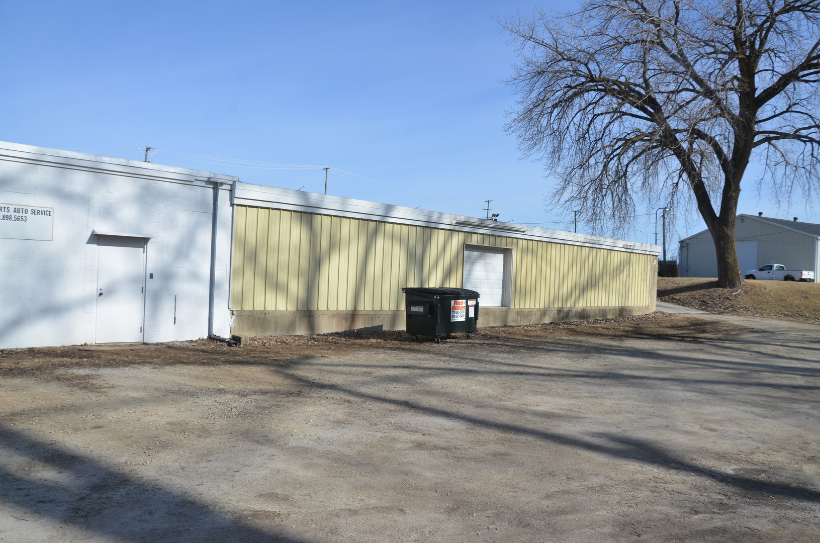 1515 E New Yok Street, Aurora, IL 60505