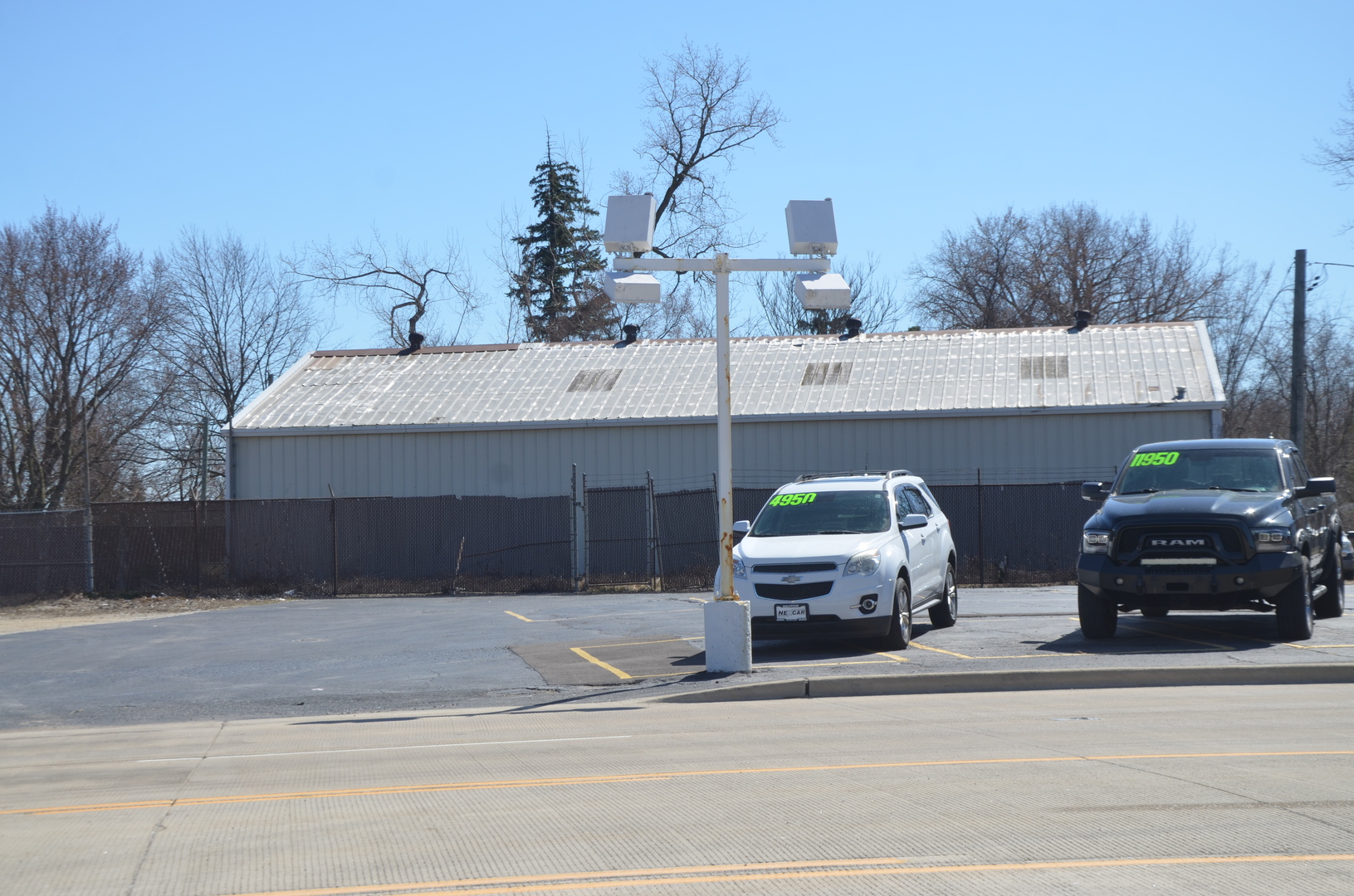 1515 E New Yok Street, Aurora, IL 60505