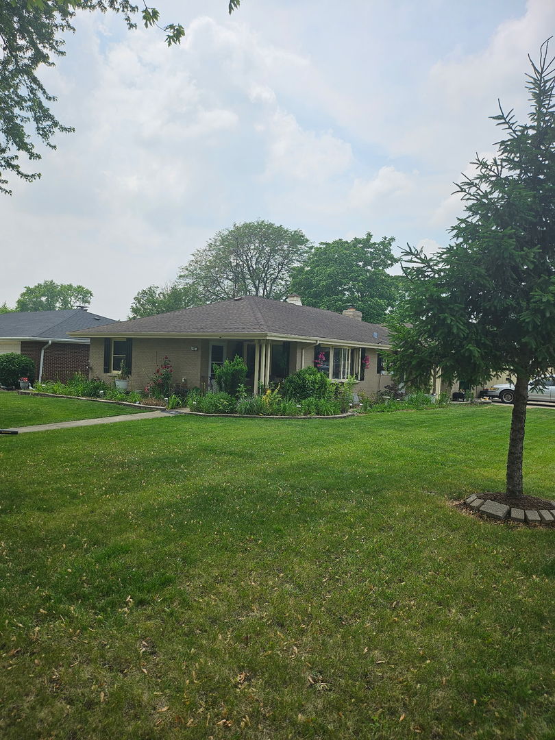 725 Terry Drive, Joliet, IL 60435