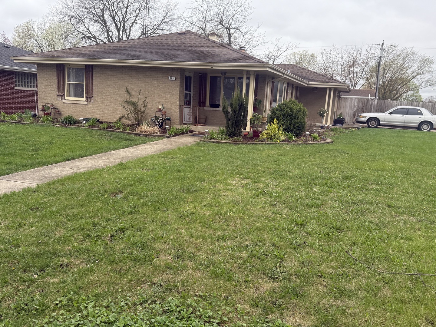 725 Terry Drive, Joliet, IL 60435