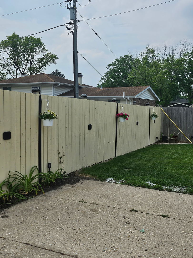 725 Terry Drive, Joliet, IL 60435