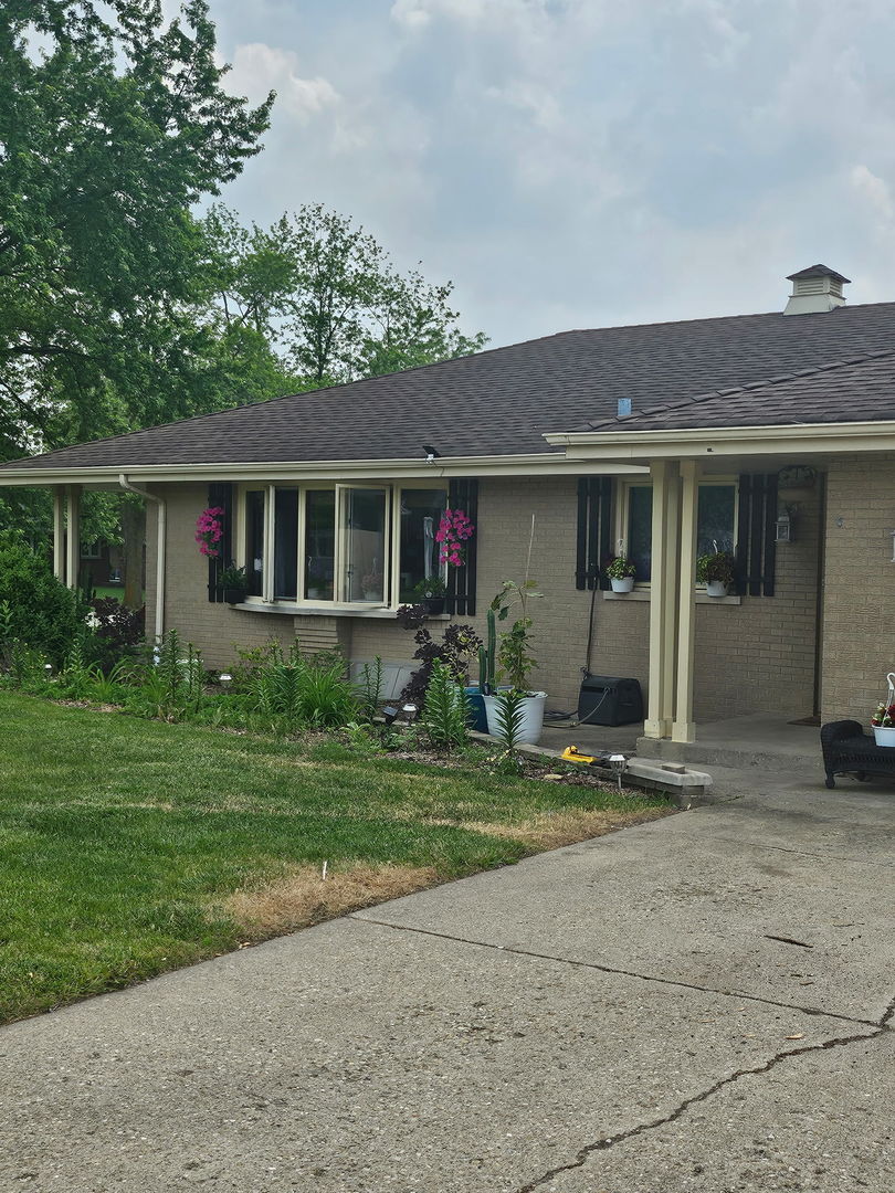 725 Terry Drive, Joliet, IL 60435