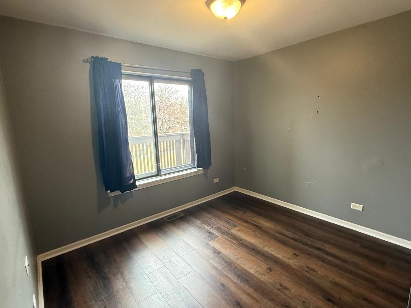1318 Kingsbury Drive #3, Hanover Park, IL 60133