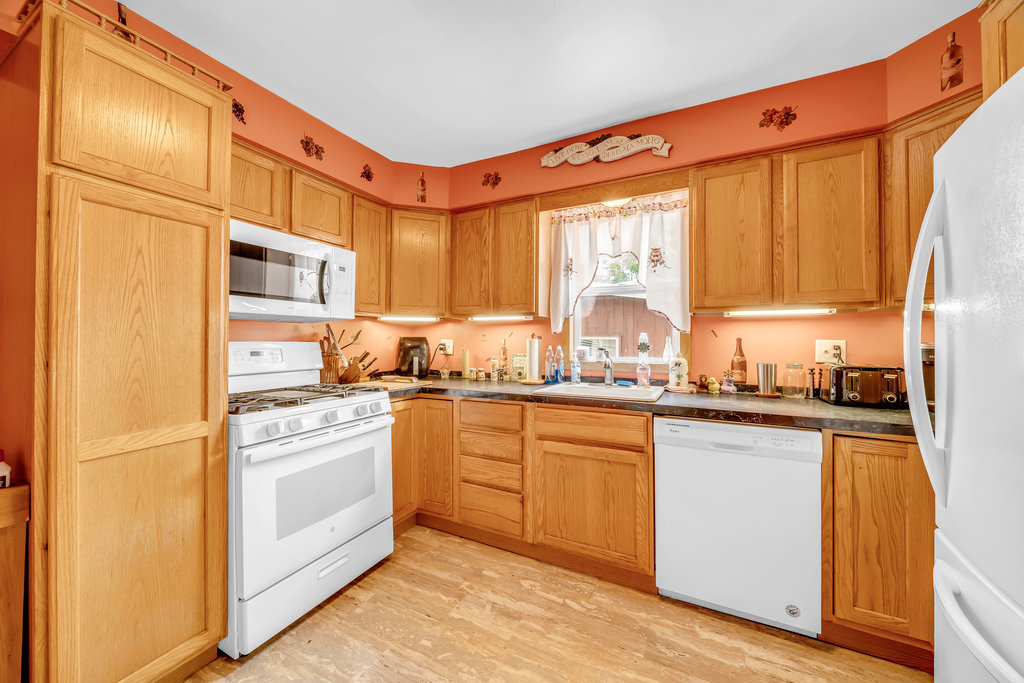 2715 Orchard Street, Blue Island, IL 60406