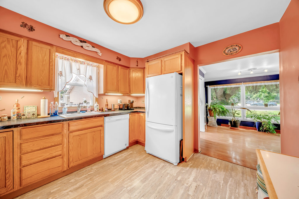 2715 Orchard Street, Blue Island, IL 60406