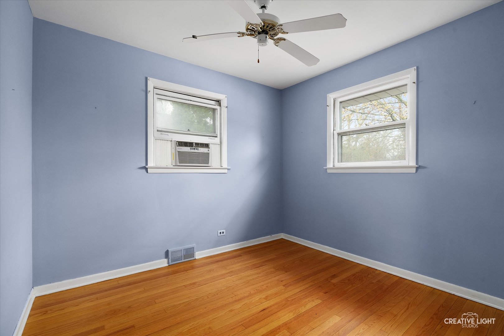 5504 Lyman Avenue, Downers Grove, IL 60516