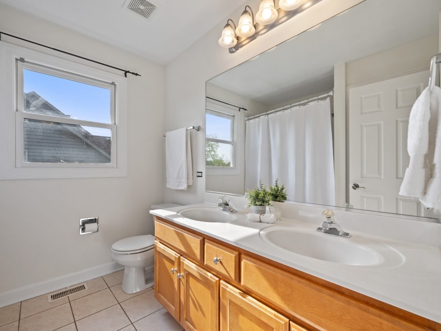 3035 Rollingridge Road, Naperville, IL 60564