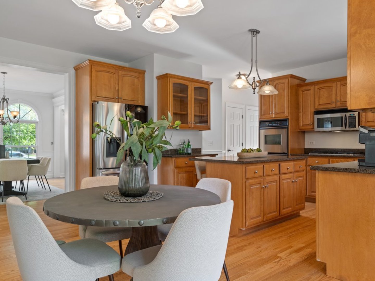 3035 Rollingridge Road, Naperville, IL 60564