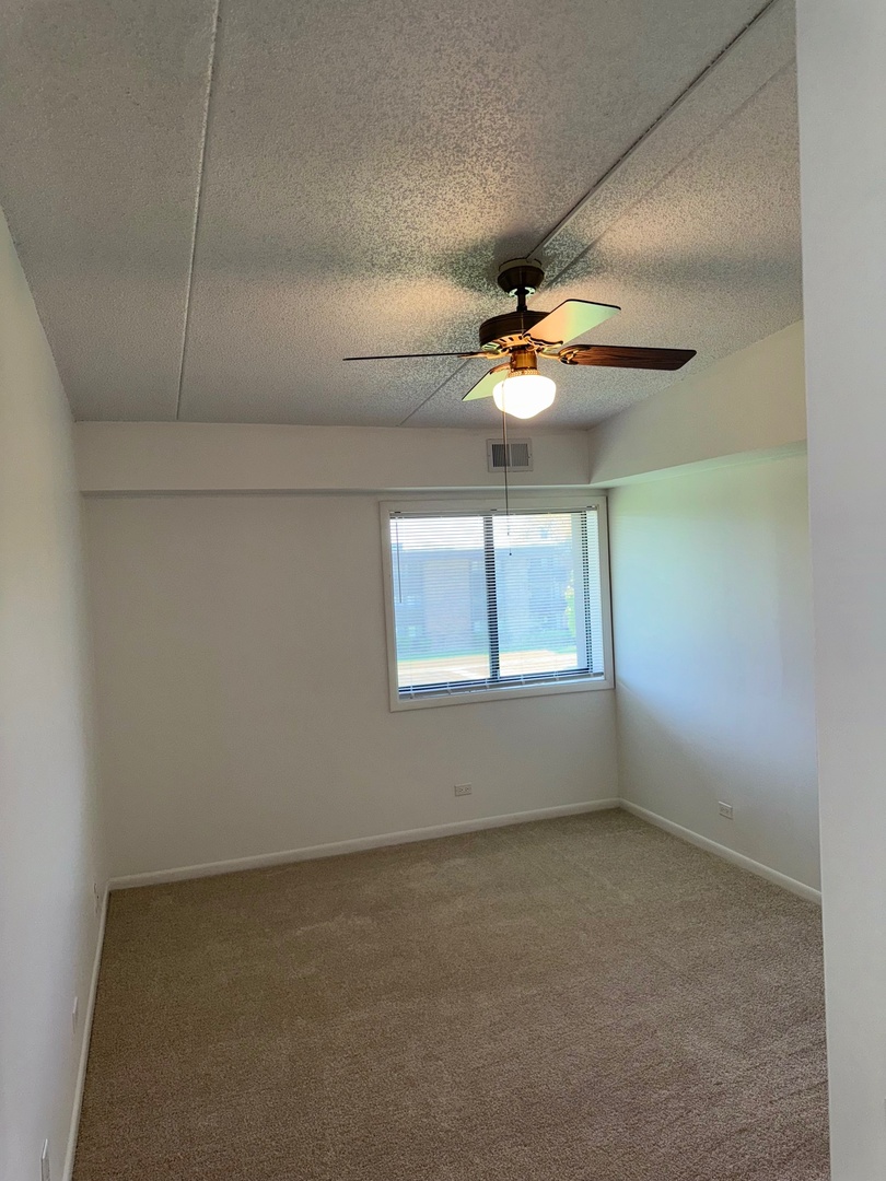 1424 Woodbridge Road #3D, Joliet, IL 60436