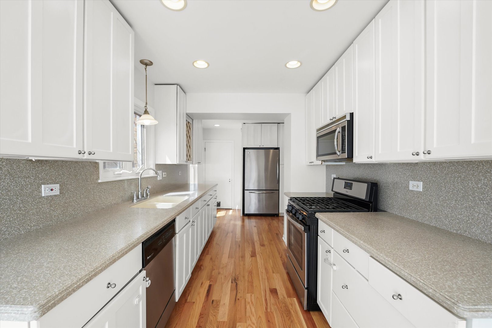 5057 N Natoma Avenue, Chicago, IL 60656