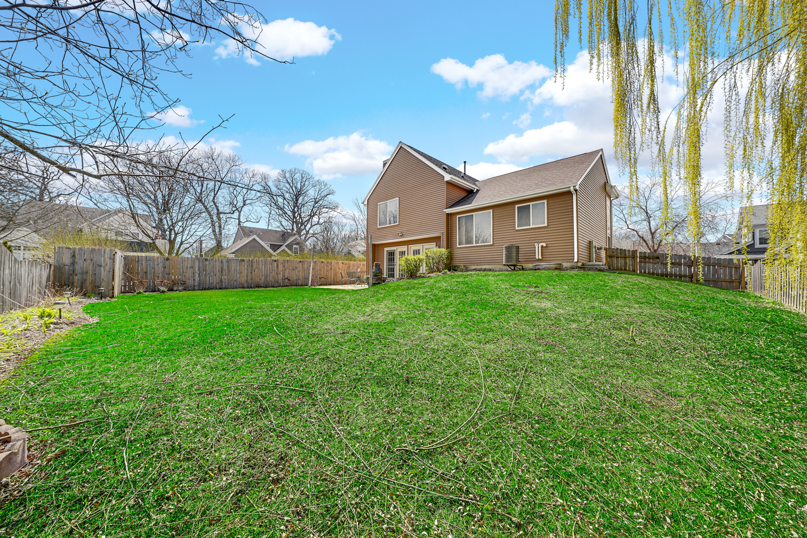 1379 Amherst Court, Grayslake, IL 60030