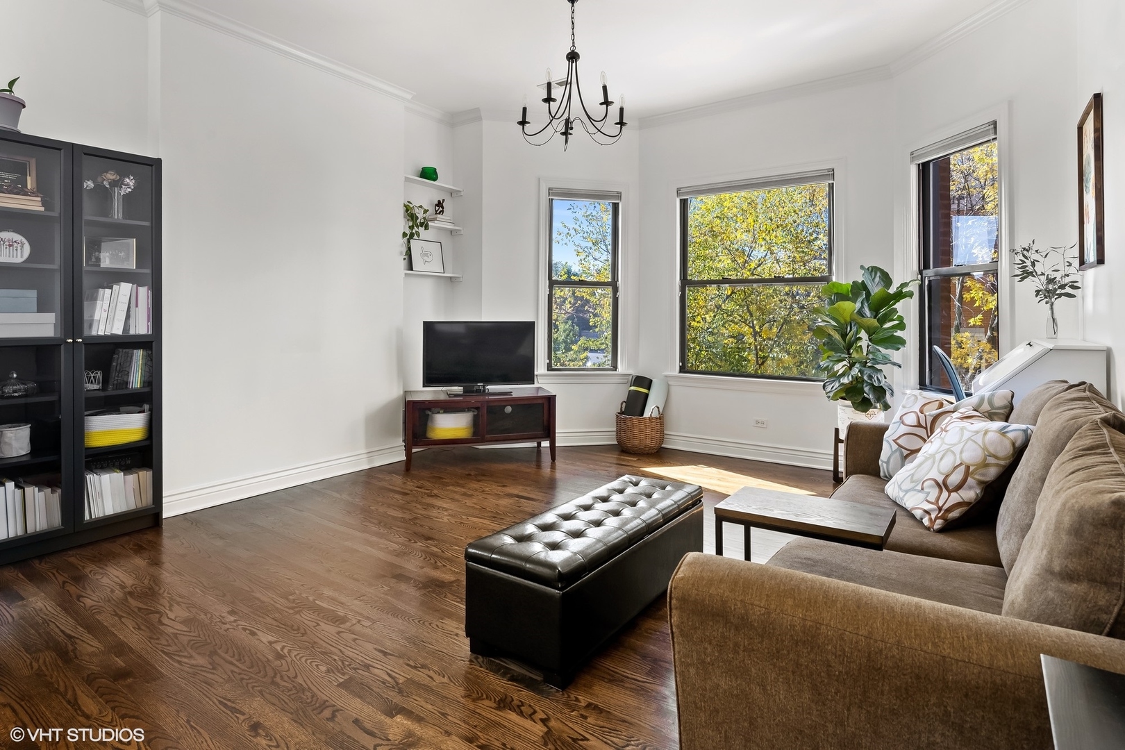 2801 N Seminary Avenue #2S, Chicago, IL 60657