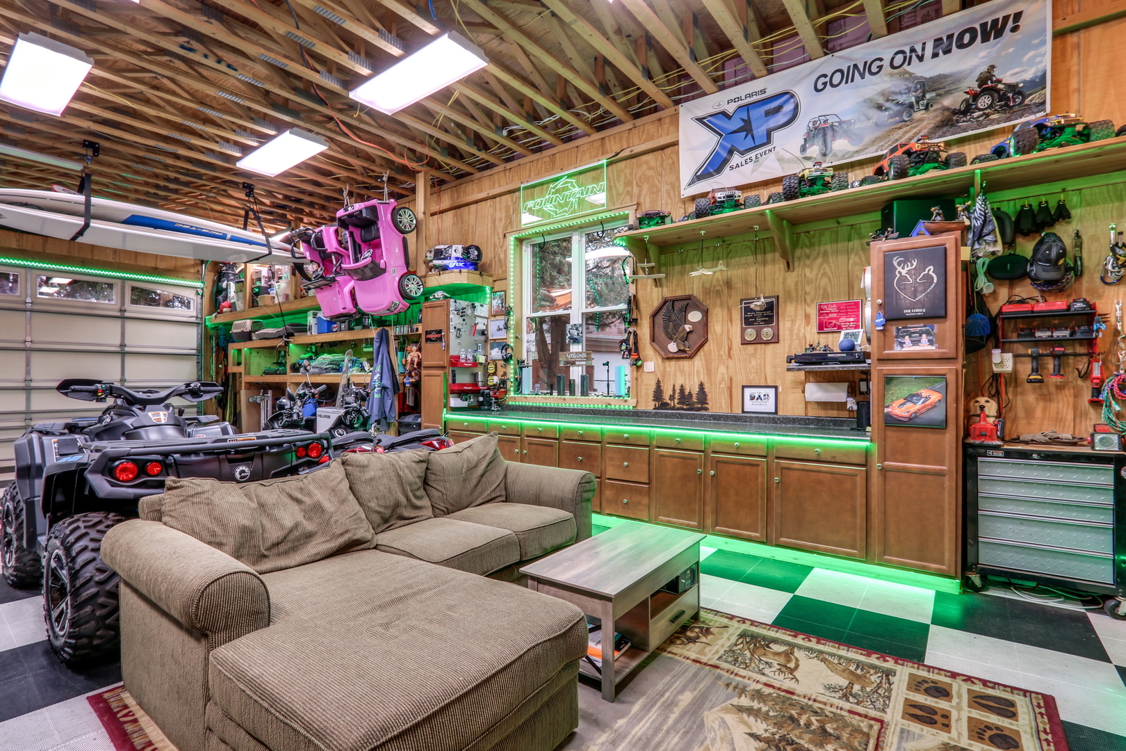 2407 N Villa Lane, McHenry, IL 60051
