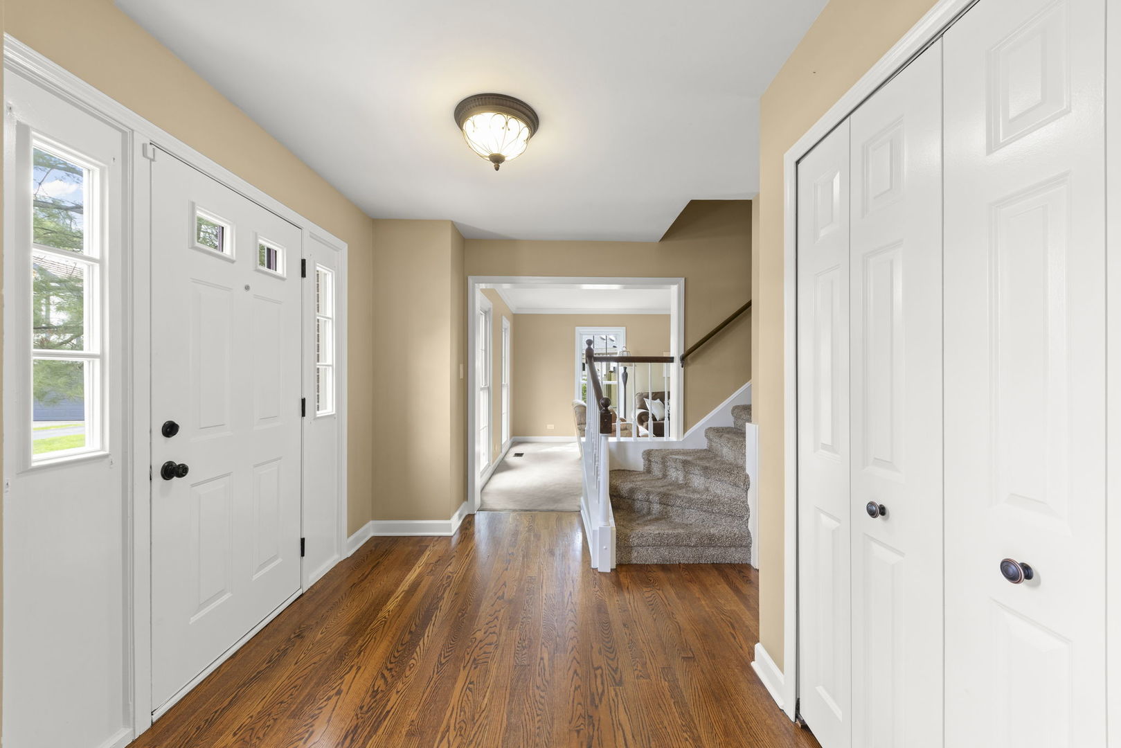 944 Norwood Court, Naperville, IL 60540