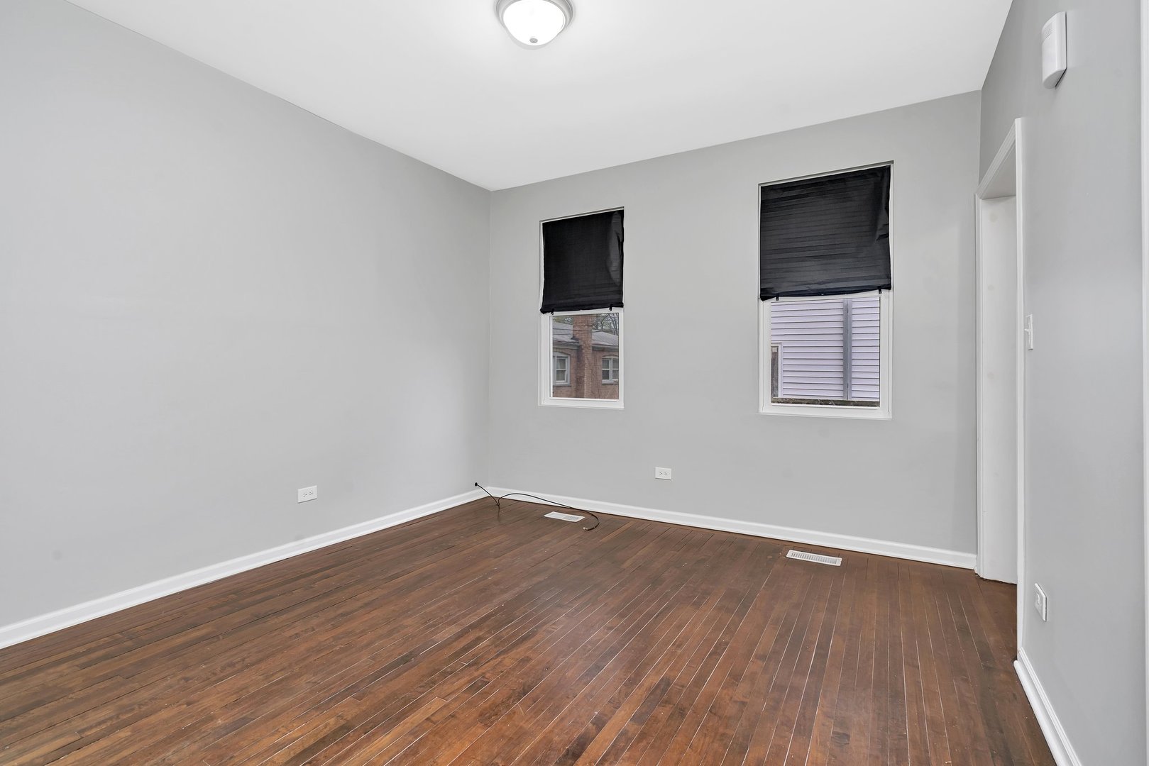 10511 S Cottage Grove Avenue #R, Chicago, IL 60628