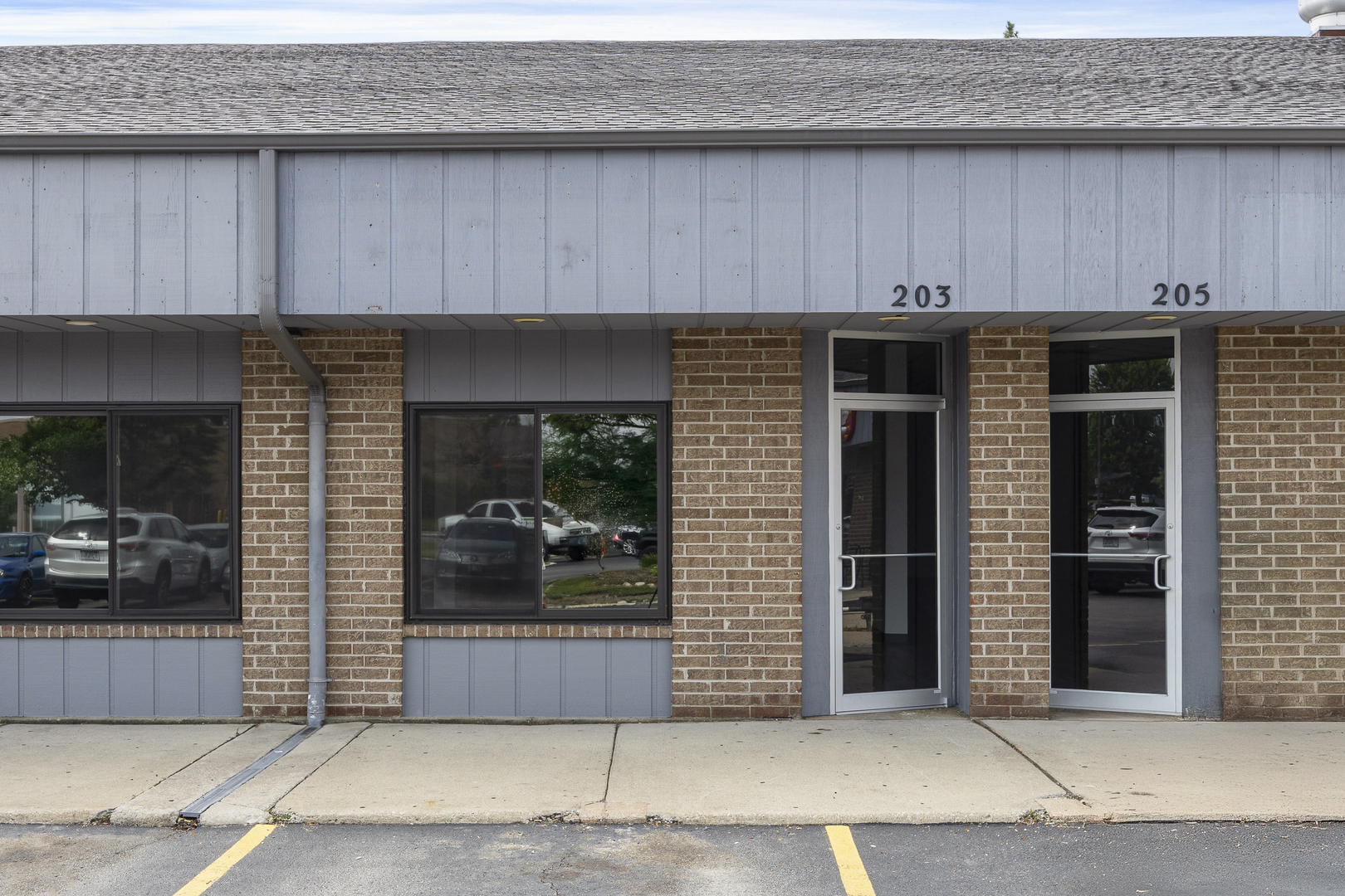 27W203 Geneva Road, Winfield, IL 60190