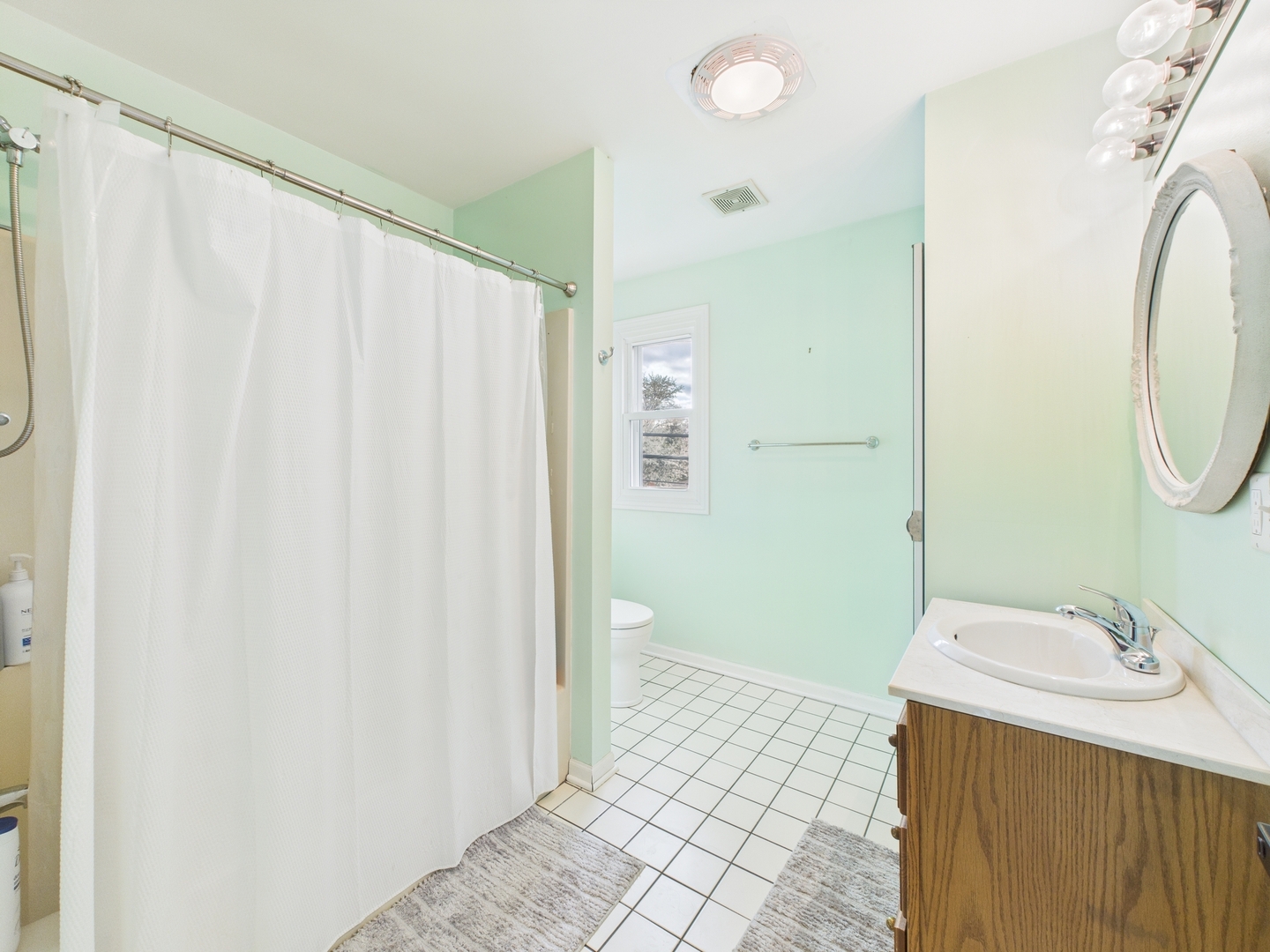 5642 N Neva Avenue, Chicago, IL 60631