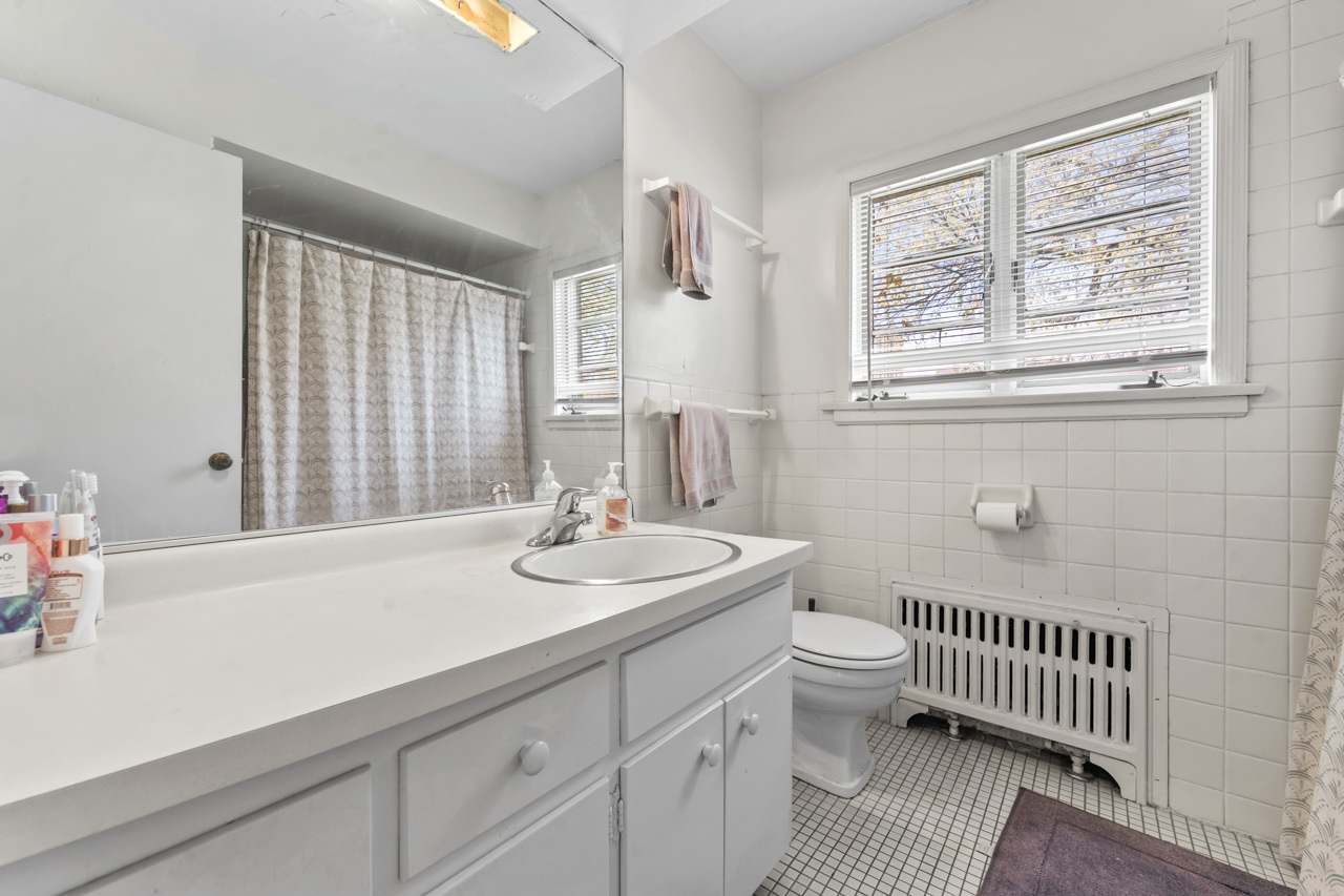 1923 SHERMAN Avenue #1N, Evanston, IL 60201