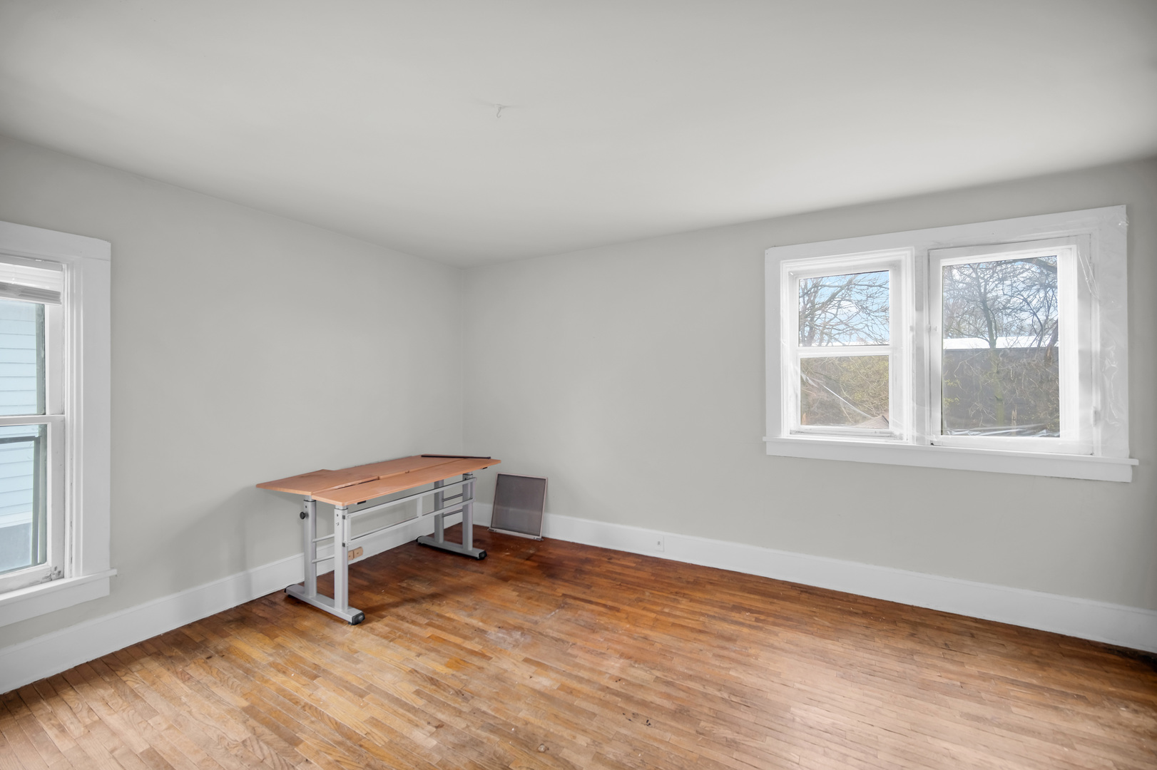 418 E Benton Street, Aurora, IL 60505
