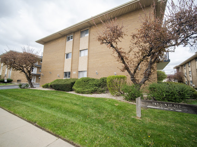 10109 S CICERO Avenue #302, Oak Lawn, IL 60453