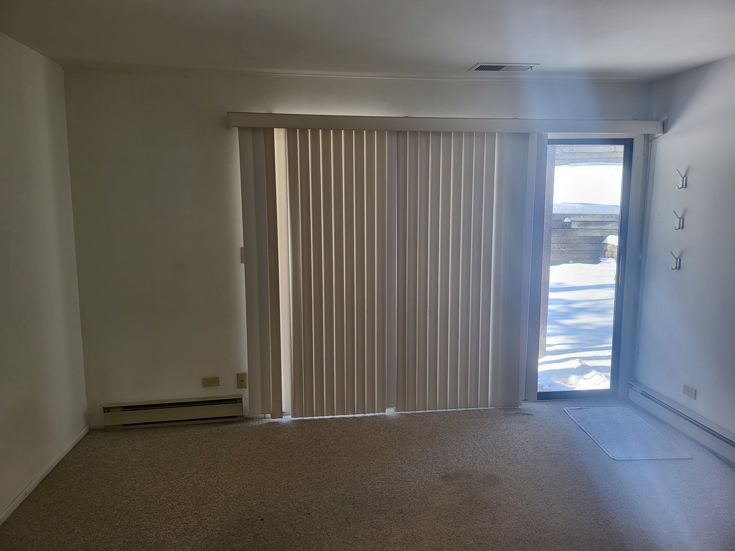 32 Montego Colony #7, Fox Lake, IL 60020