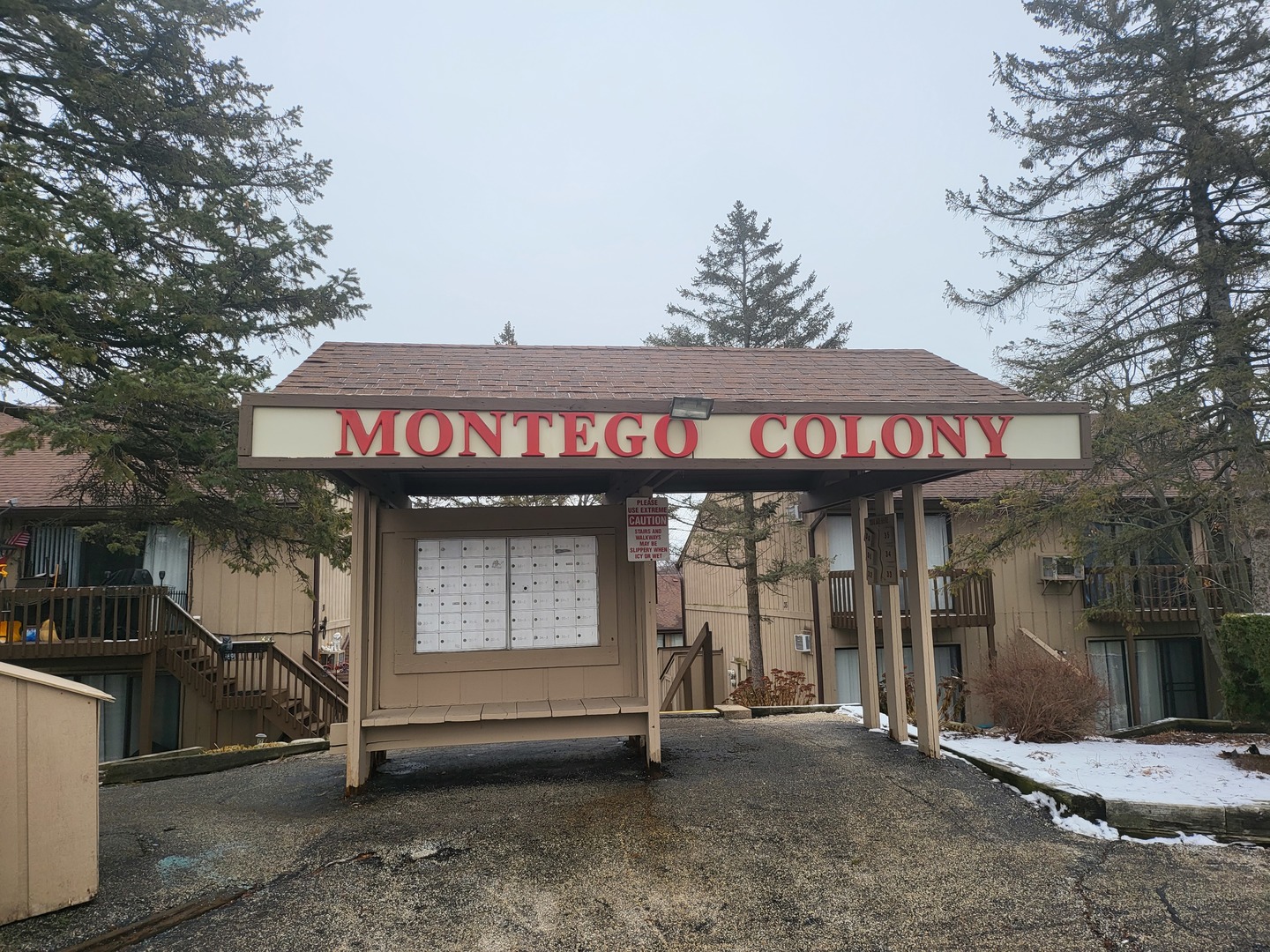 32 Montego Colony #7, Fox Lake, IL 60020