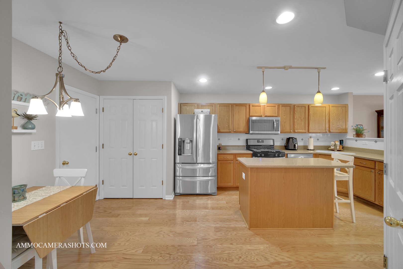 1710 Dixon Drive, Lisle, IL 60532