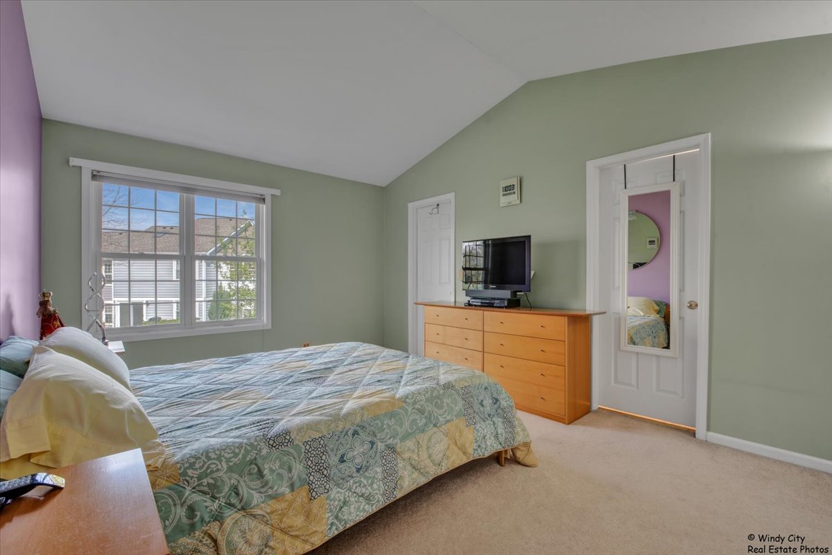 366 winfield Court, Schaumburg, IL 60194