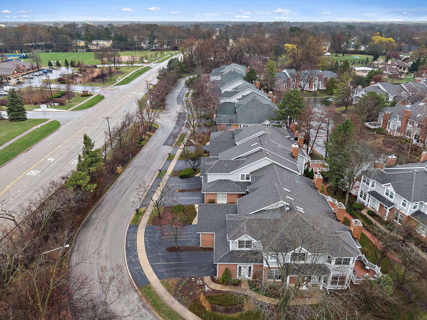2S761 Parkview Drive, Glen Ellyn, IL 60137