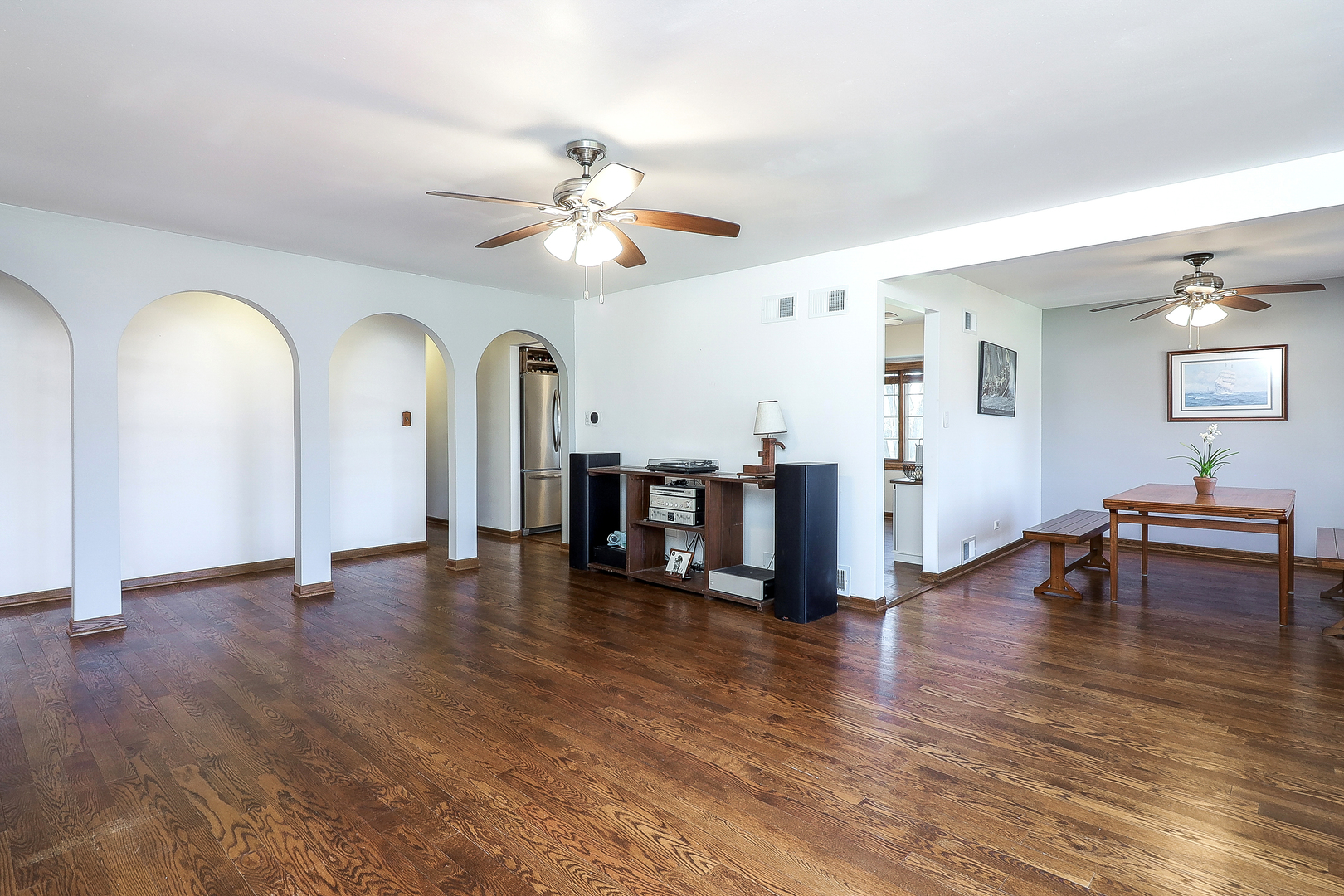 13923 S Kickapoo Trail, Homer Glen, IL 60491