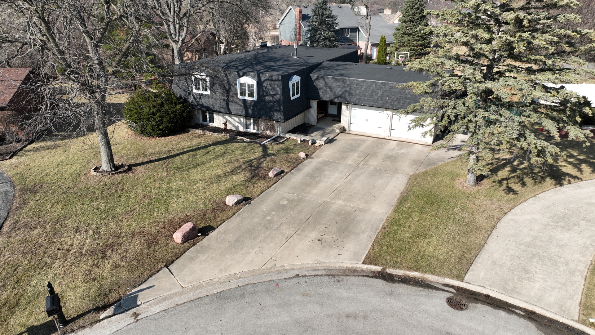 13923 S Kickapoo Trail, Homer Glen, IL 60491