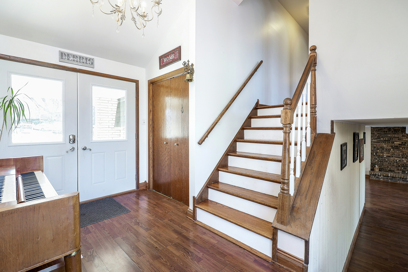13923 S Kickapoo Trail, Homer Glen, IL 60491