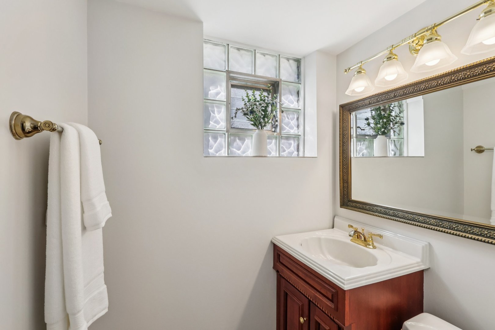 28 E 55th Street, Hinsdale, IL 60521