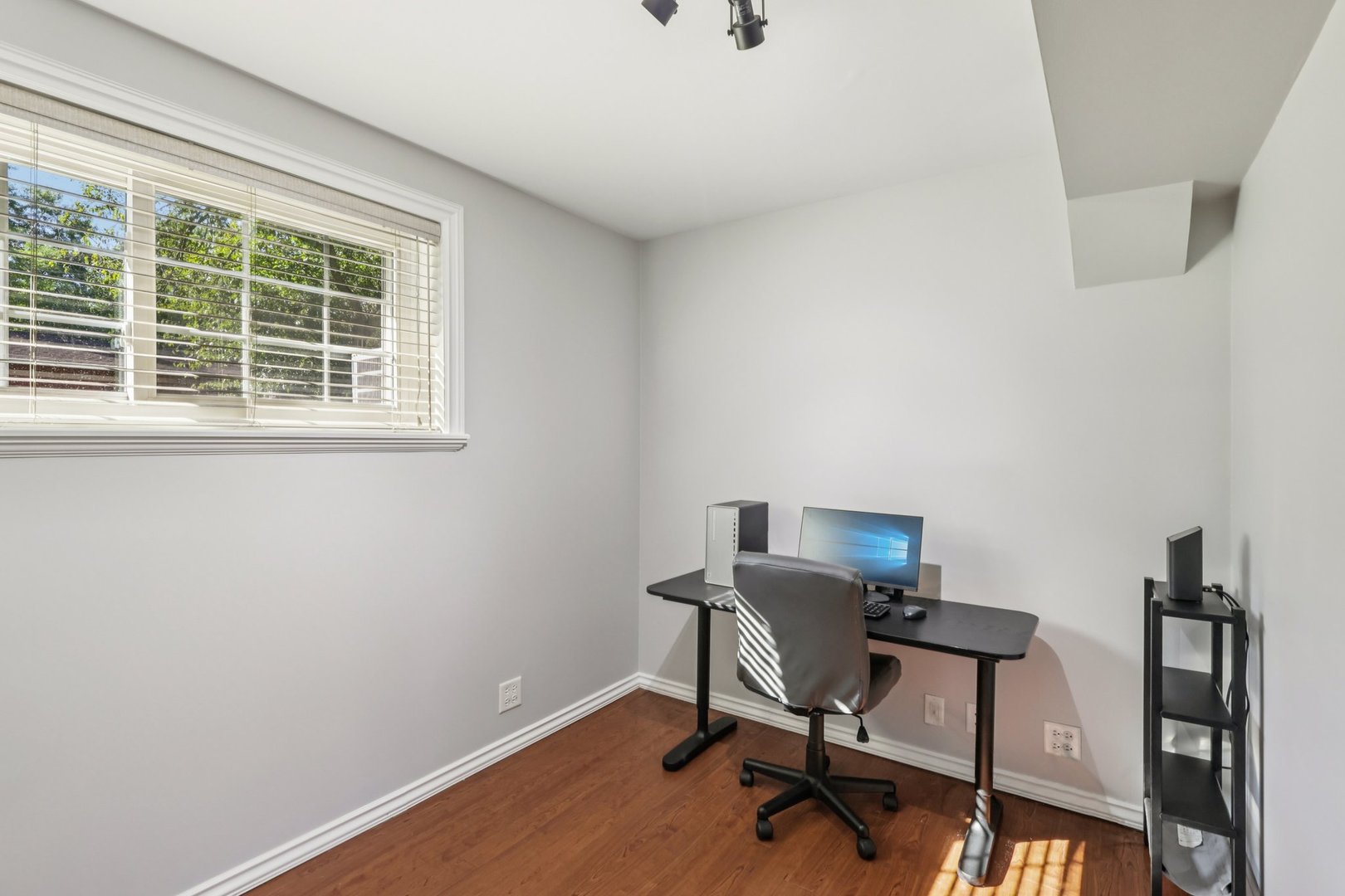 28 E 55th Street, Hinsdale, IL 60521