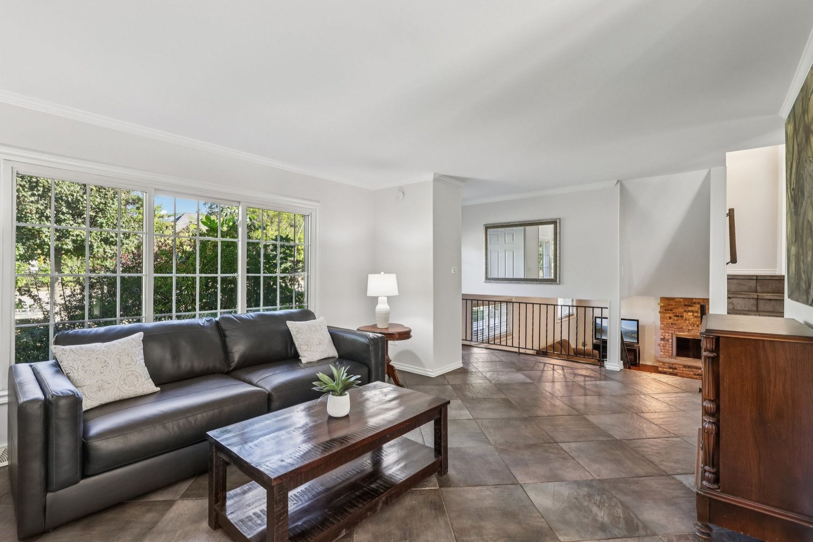 28 E 55th Street, Hinsdale, IL 60521