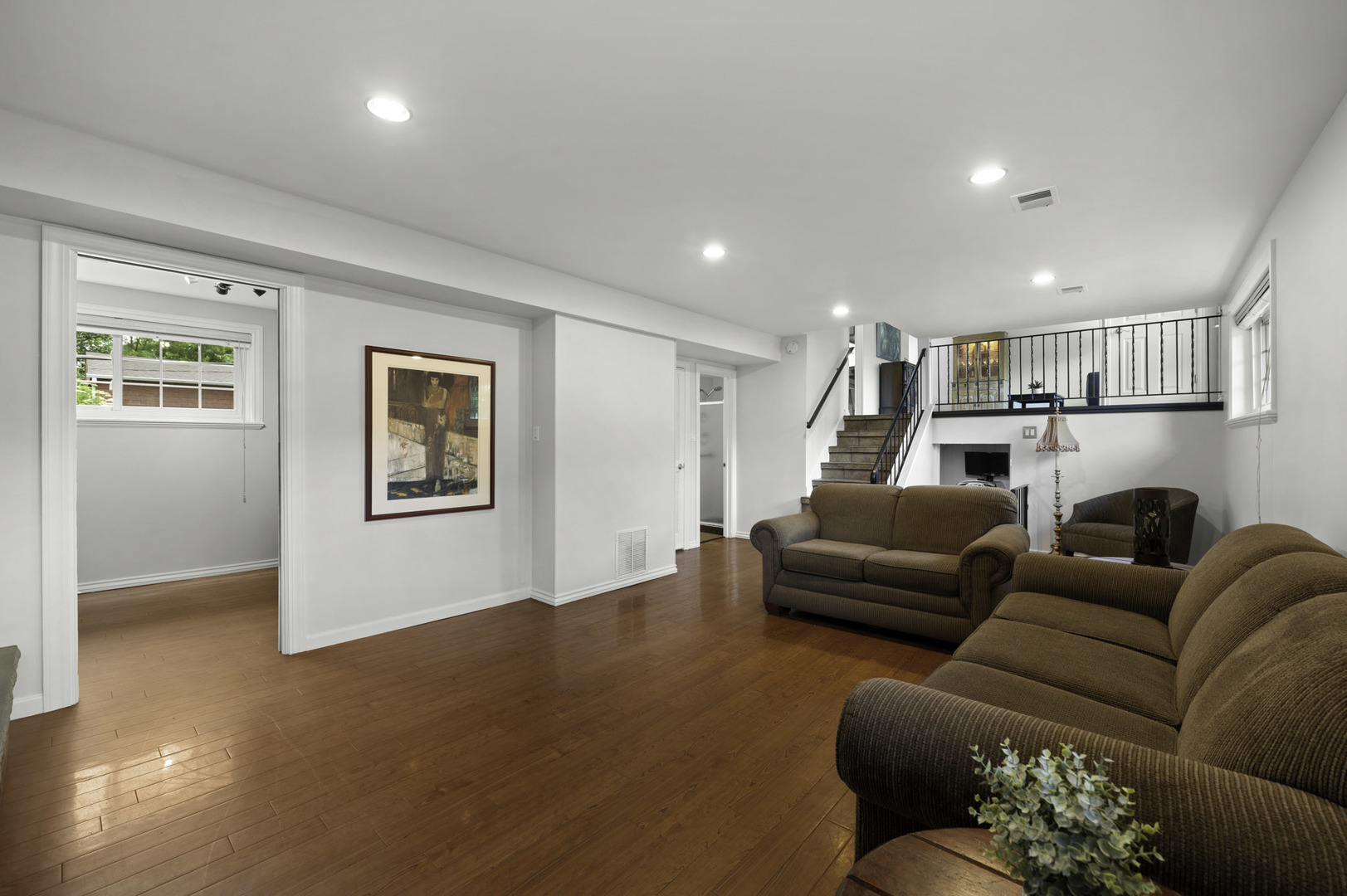 28 E 55th Street, Hinsdale, IL 60521